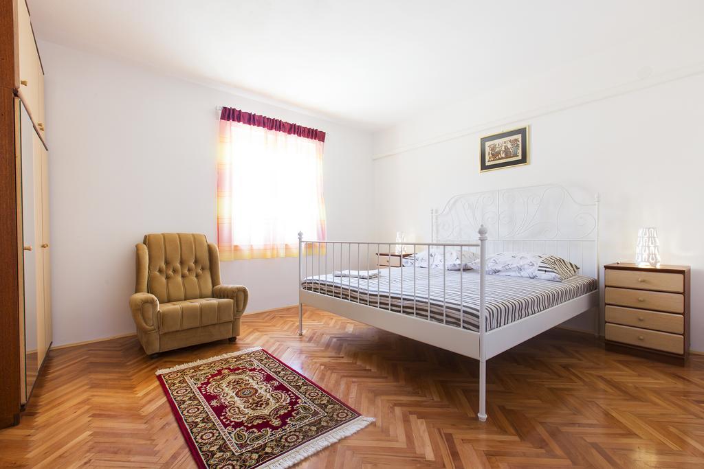 San Apartments 슬라티네 외부 사진